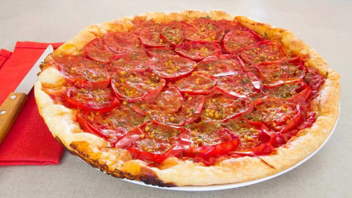 Tarte à la tomate et à la moutarde