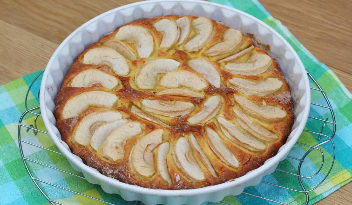 Gâteau aux Pommes au Mascarpone en 10 Minutes