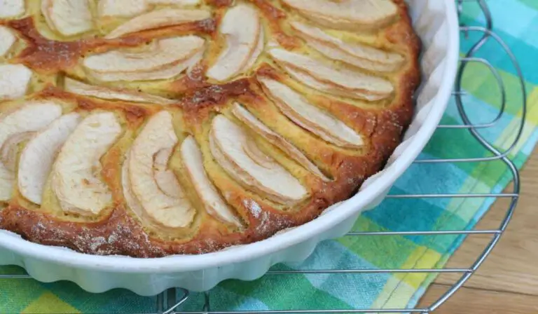 Gâteau aux Pommes au Mascarpone en 10 Minutes